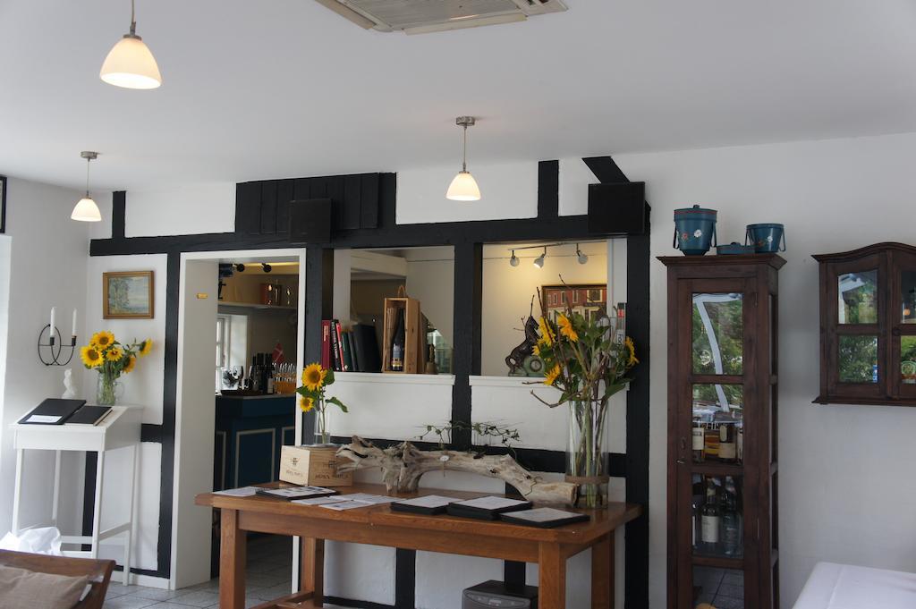 Lyng Dal Hotel Og Restaurant リュー エクステリア 写真